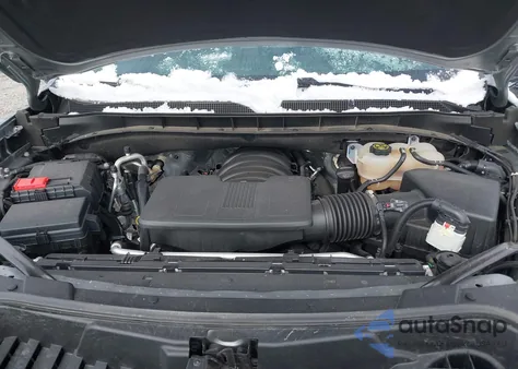 2023 Chevrolet Suburban 4Wd Premier z USA, uszkodzony, nr VIN 1GNSKFKDXPR466408